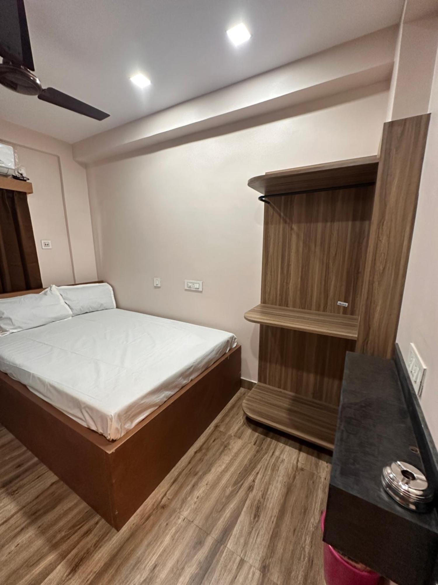 فندق Jagannath Residency And Prasadam كولكاتا المظهر الخارجي الصورة